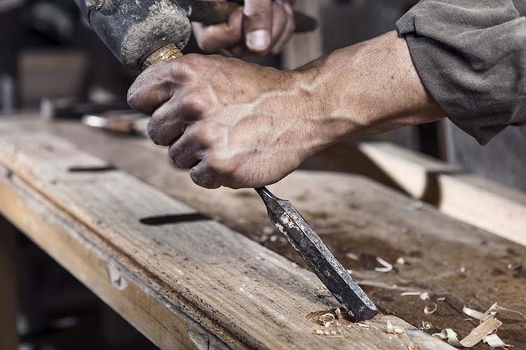 Travaux de Menuiserie La Ferrière-Béchet